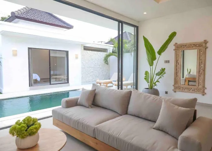 Isea-3 Bedroom With Pool